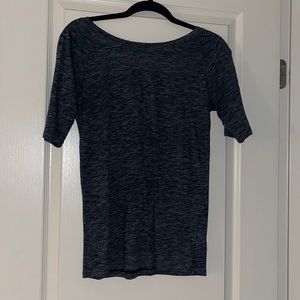 Scoop back Gap tee size M